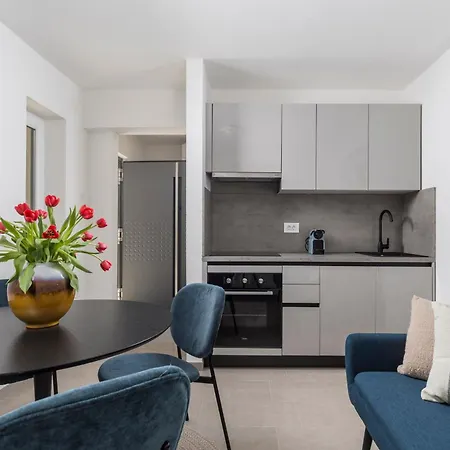 Carla House With Hot Tub And Beautiful Garden * Ičići