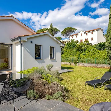 Carla House With Hot Tub And Beautiful Garden * Ičići