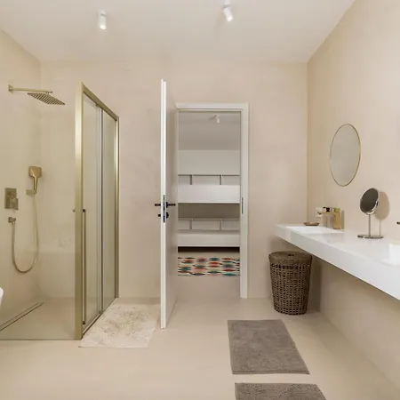 Carla House With Hot Tub And Beautiful Garden