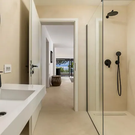 Carla House With Hot Tub And Beautiful Garden 빌라 *