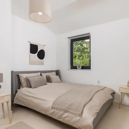 Carla House With Hot Tub And Beautiful Garden 빌라