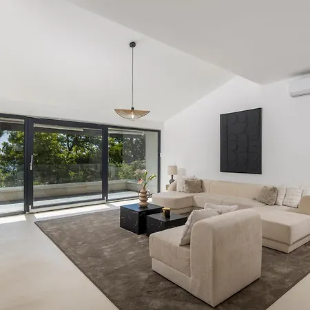 Carla House With Hot Tub And Beautiful Garden *