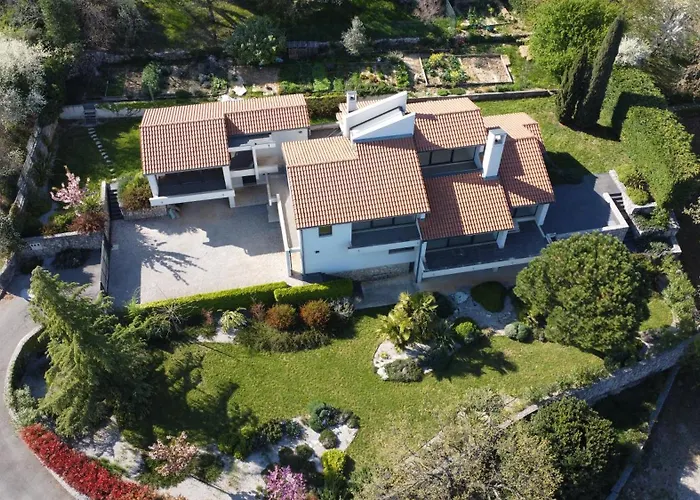 Vila Carla House With Hot Tub And Beautiful Garden Icici