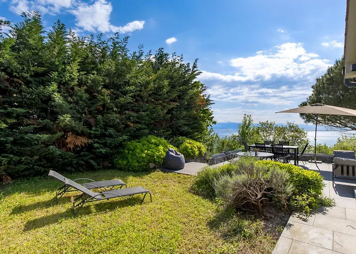 Carla House With Hot Tub And Beautiful Garden Vila