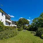 빌라 Carla House With Hot Tub And Beautiful Garden Ičići