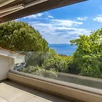 Carla House With Hot Tub And Beautiful Garden 빌라 Ičići
