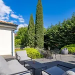 Carla House With Hot Tub And Beautiful Garden 빌라 *