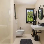 빌라 Carla House With Hot Tub And Beautiful Garden