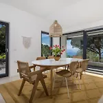 Carla House With Hot Tub And Beautiful Garden