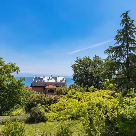 Carla House With Hot Tub And Beautiful Garden Villa