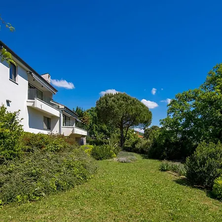 Villa Carla House With Hot Tub And Beautiful Garden Ičići