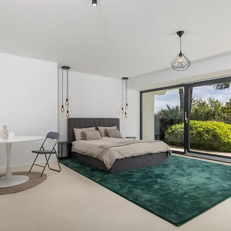 Villa Carla House With Hot Tub And Beautiful Garden