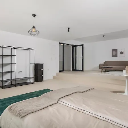 Villa Carla House With Hot Tub And Beautiful Garden