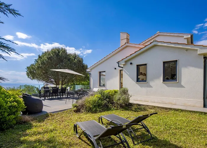 Willa Carla House With Hot Tub And Beautiful Garden Ičići
