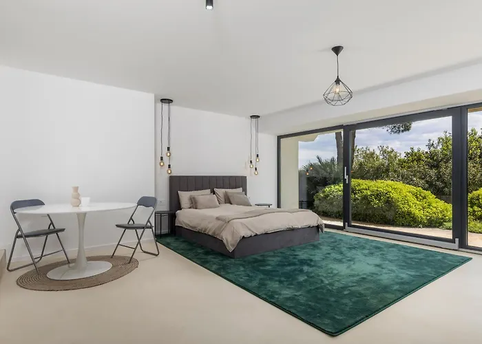 Villa Carla House With Hot Tub And Beautiful Garden